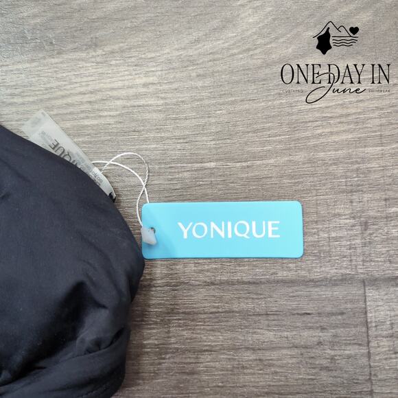 Yonique Halter Molded Cup Bikini Top Size S - Picture 2 of 4